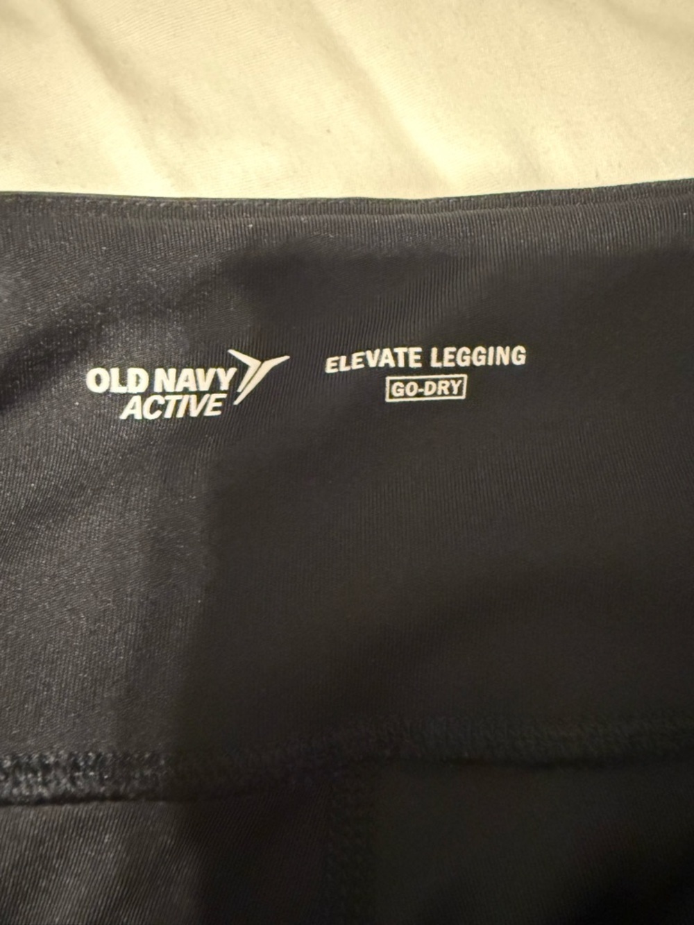 Old Navy Active Black Elevate Go-Dry Leggings - Picture 2 of 7